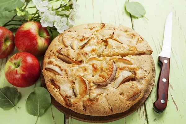 Tarta de manzana. charlotte —  Fotos de Stock