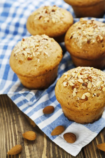 Hemlagade muffins med mandel — Stockfoto
