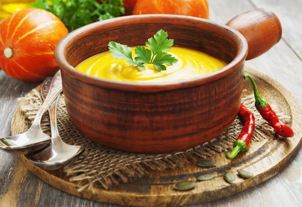 Balkabağı çorbası.