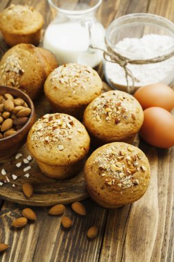 ev yapımı kek bademli