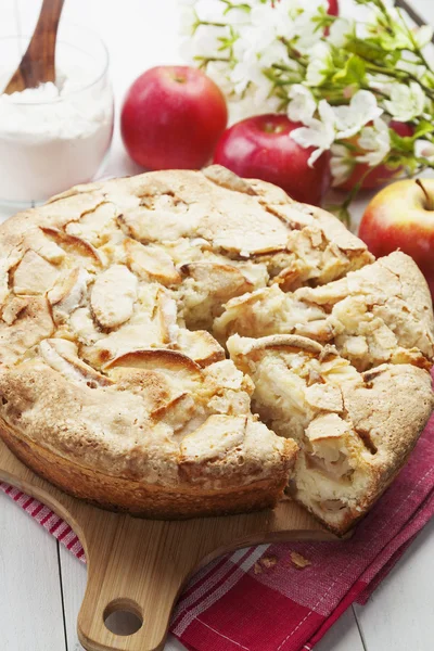 Tarta de manzana, Charlotte. — Foto de Stock