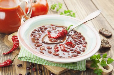 Acılı çorba, Kuru fasulye ve yeşillik