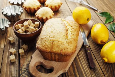 Ev yapımı limonlu kek 