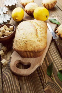 Ev yapımı limonlu kek 