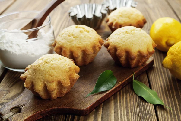 Homemade lemon cupcake — Stock Photo, Image