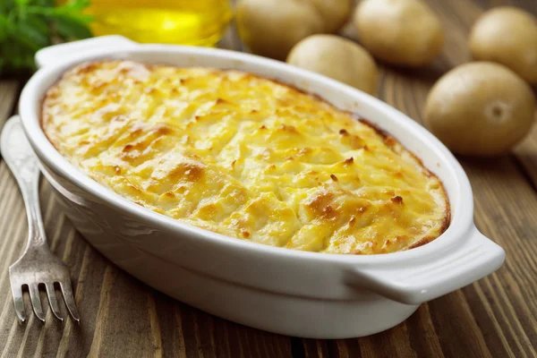 Casserole de pommes de terre avec viande — Photo