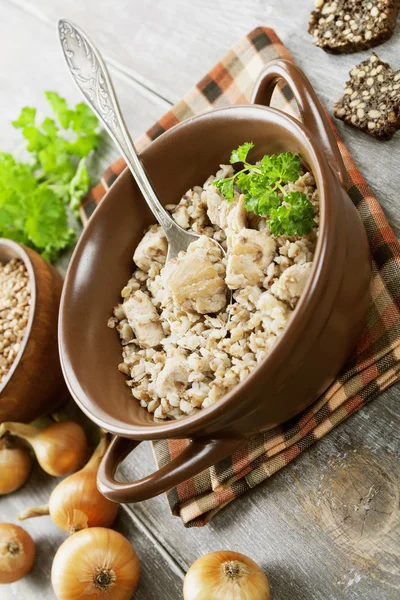 Gachas de trigo sarraceno con carne —  Fotos de Stock