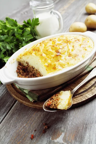 Potato casserole with meat — Stock Photo, Image