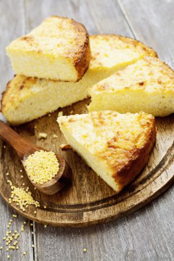 Darı ve lor ile güveç