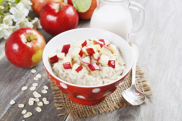 karamelize elmalı yulaf ezmesi 