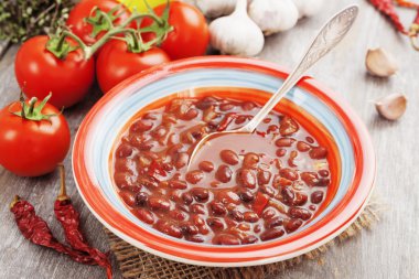 Kırmızı fasulye çorbası