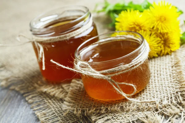 Jelly of dandelions — Stock Photo, Image