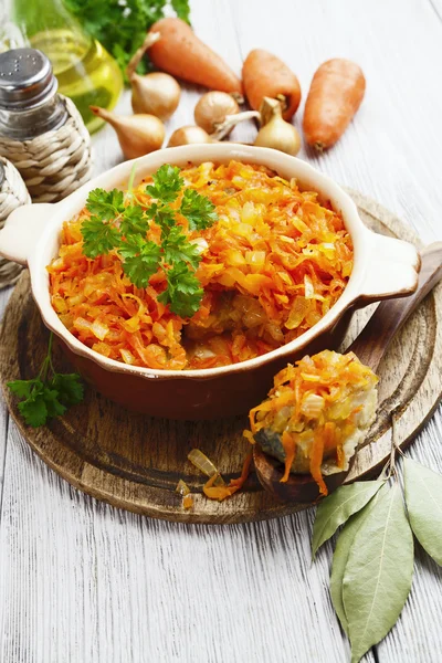 Pescado con verduras — Foto de Stock