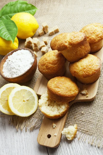 Ciasto domowe cytryny — Zdjęcie stockowe