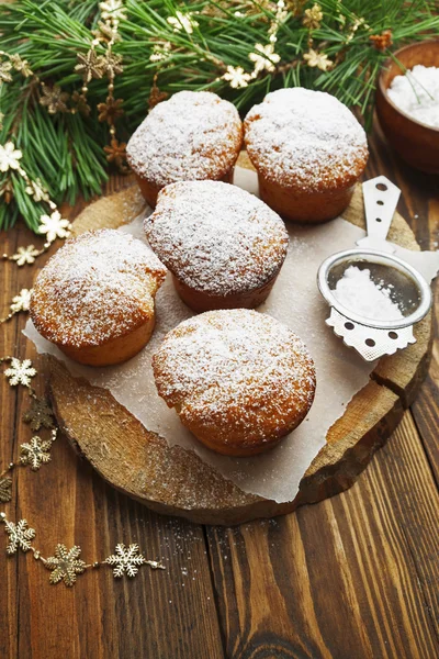 Pudra şekerli kekler. 