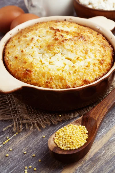 Cazuela con mijo y cuajada — Foto de Stock