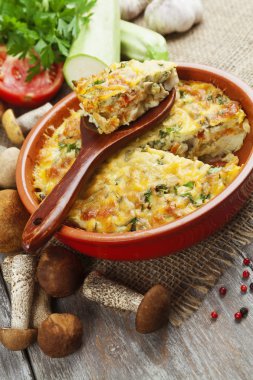 Mantar ile sebze güveç