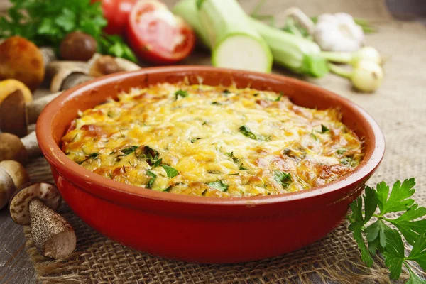 Mantar ile sebze güveç 