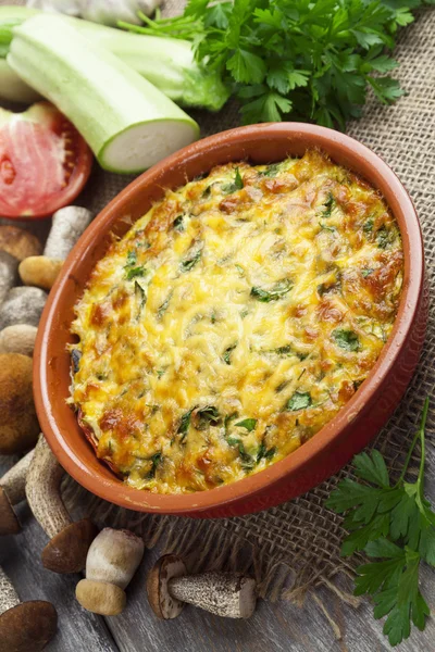 Mantar ile sebze güveç 