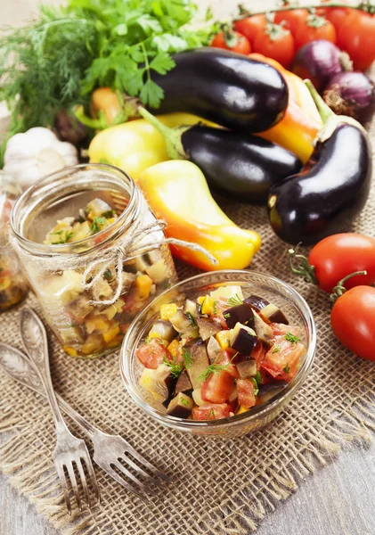 Steamed vegetables in a glass jar — Stock Photo, Image