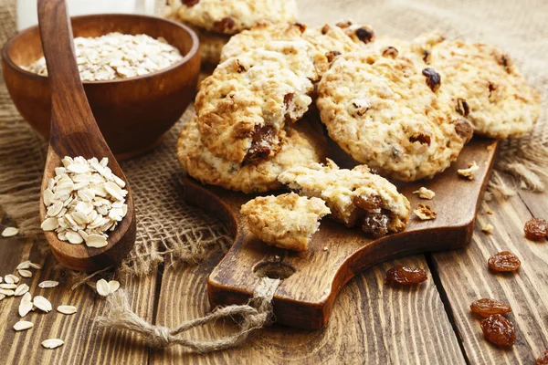 Biscuits faits maison aux raisins secs — Photo