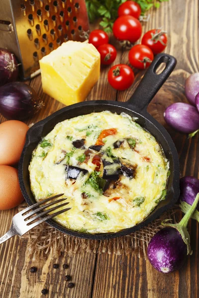 Omelet with vegetables — Stock Photo, Image