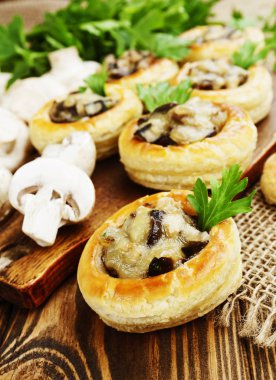 Vol au vent mantar doldurma ile 