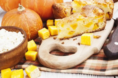 Pasta kabak ve peyniri ile