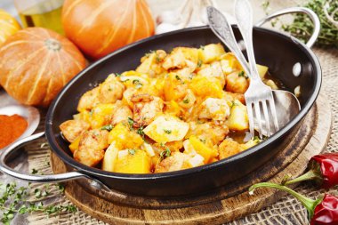 Kabak patates haşlanmış hindi