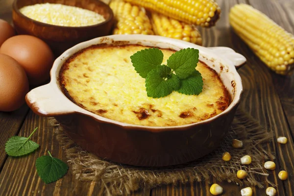 Cazuela de grañones de maíz — Foto de Stock