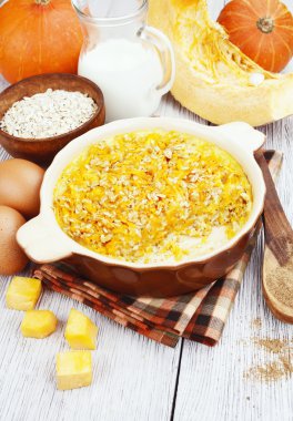 Güveç kabak ve yulaf ezmesi