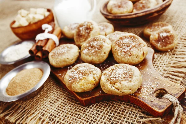 Biscuits maison à l'avoine à la cannelle — Photo