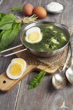 Yumurtalı kuş çorbası. 