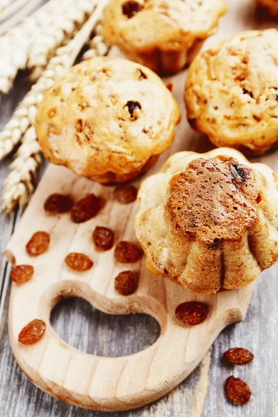 Muffins faits maison aux raisins secs — Photo