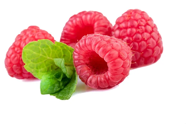 Raspberry with mint leaf isolated on white close up — Stock Photo, Image