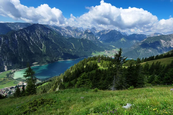 High mountains view with blue lake. Achen Lake, Achensee, Tyrol, Austria — Stock Photo, Image