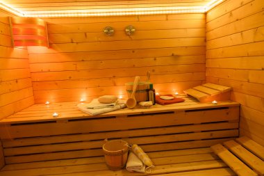 Mum ışığında Sauna iç