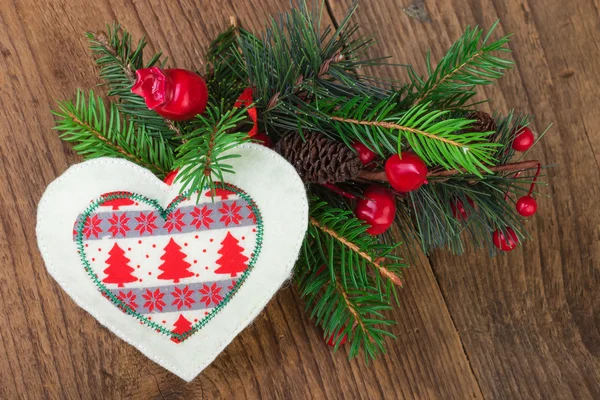 Traditionelle Weihnachtsdekoration über Holz — Stockfoto