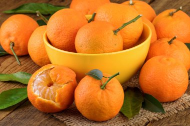 Mandalina mandalina sarı kase