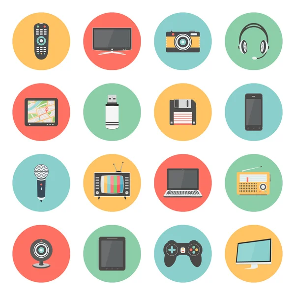 Platte iconen set van multimedia en technologie apparaten. De pictogrammen van de elektronica. Geïsoleerd op witte achtergrond. — Stockvector