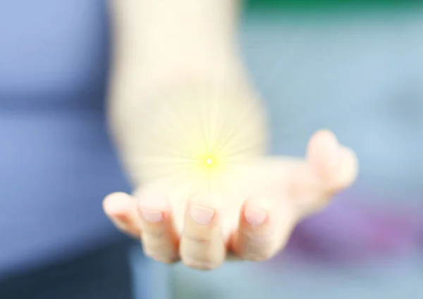 Avucundaki ışığın gücü