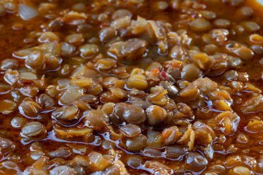 Türk tarzı yeşil mercimek tabağı