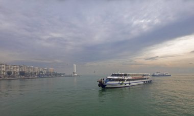 Türkiye - İzmir 22 Ocak 2021 Karsyaka - Konak hattı yolcu feribotu.
