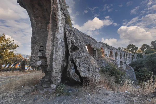 Turquía Acueductos Históricos Kizilcullu Distrito Izmir Buca —  Fotos de Stock