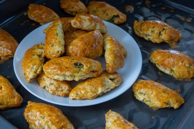 Ev yapımı Peynir ve Dill Pogaca