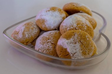 Geleneksel Lezzetli Türk tatlısı; un kurabiyesi (un kurabiyesi))