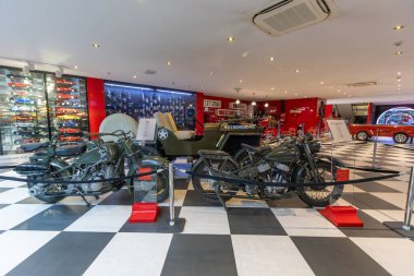 İzmir, Türkiye - 07 Mart 2025: Key Museum Türkiye 'nin en kapsamlı klasik araba ve motosiklet müzesidir