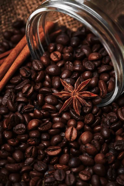 Kaffee und Gewürze — Stockfoto