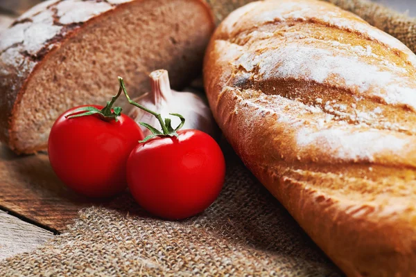 Laib Mehl Brot — Stockfoto