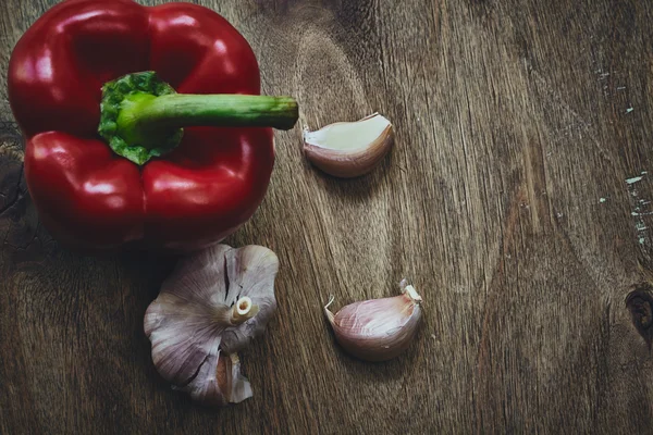 Pepper and garlic — Stock Photo, Image